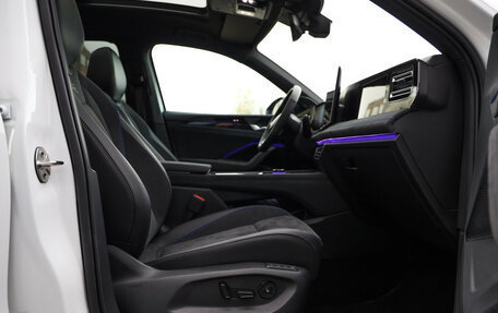 Volkswagen Tiguan, 2025 год, 4 899 000 рублей, 24 фотография