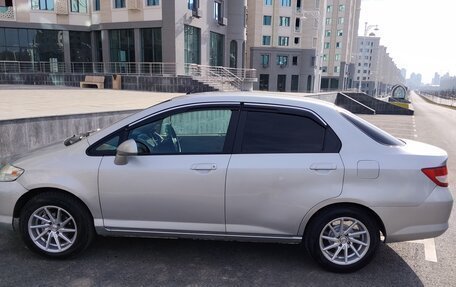 Honda Fit Aria, 2002 год, 330 000 рублей, 5 фотография