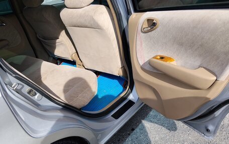 Honda Fit Aria, 2002 год, 330 000 рублей, 15 фотография