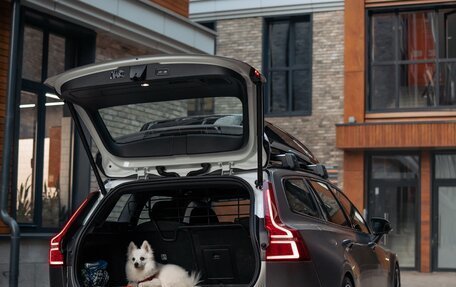 Volvo V60 II, 2022 год, 5 500 000 рублей, 5 фотография