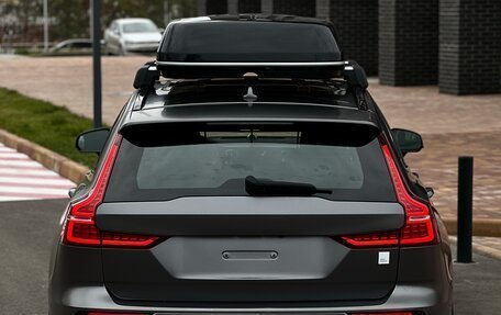 Volvo V60 II, 2022 год, 5 500 000 рублей, 2 фотография