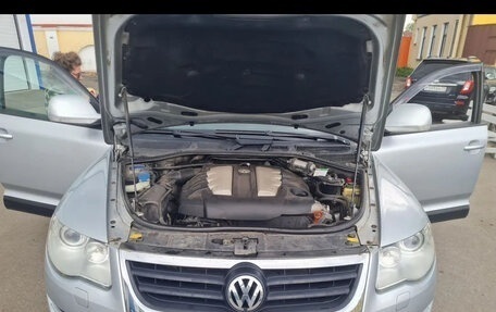 Volkswagen Touareg III, 2008 год, 1 490 000 рублей, 1 фотография