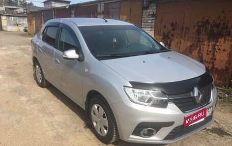 Renault Logan II, 2017 год, 1 250 000 рублей, 2 фотография
