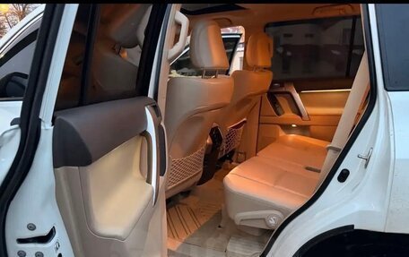 Toyota Land Cruiser Prado 150 рестайлинг 2, 2023 год, 6 500 000 рублей, 3 фотография