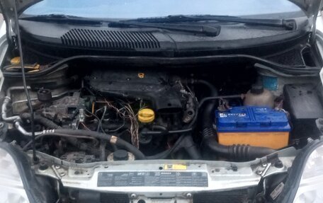 Renault Scenic III, 2001 год, 350 000 рублей, 2 фотография