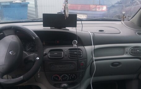 Renault Scenic III, 2001 год, 350 000 рублей, 17 фотография