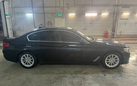 BMW 5 серия, 2019 год, 2 249 999 рублей, 4 фотография