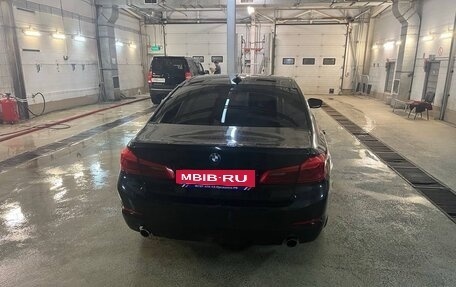 BMW 5 серия, 2019 год, 2 249 999 рублей, 3 фотография