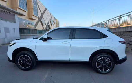 Honda Vezel, 2023 год, 2 000 000 рублей, 4 фотография