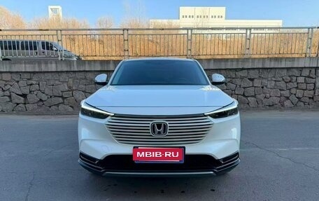 Honda Vezel, 2023 год, 2 000 000 рублей, 2 фотография