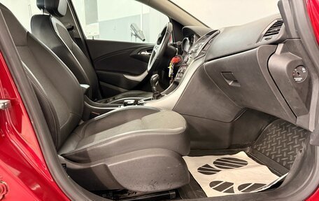 Opel Astra J, 2011 год, 590 000 рублей, 14 фотография