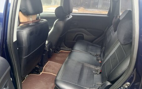 Mitsubishi Outlander III рестайлинг 3, 2010 год, 1 150 000 рублей, 7 фотография