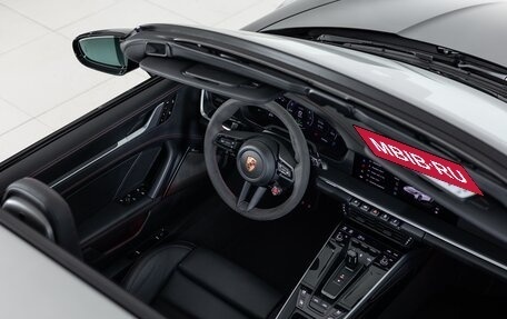 Porsche 911, 2025 год, 33 490 000 рублей, 19 фотография