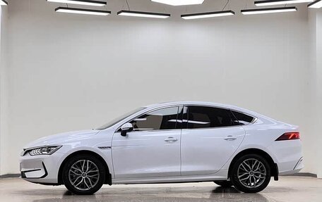 BYD Qin, 2023 год, 1 420 000 рублей, 6 фотография