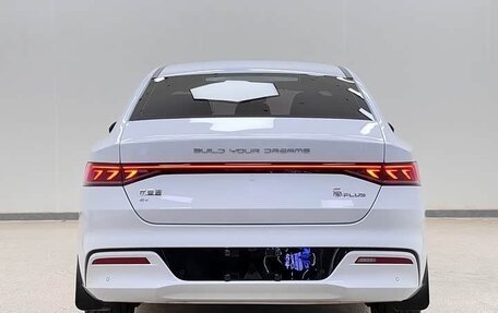 BYD Qin, 2023 год, 1 420 000 рублей, 7 фотография