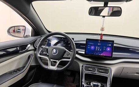 BYD Qin, 2023 год, 1 420 000 рублей, 10 фотография