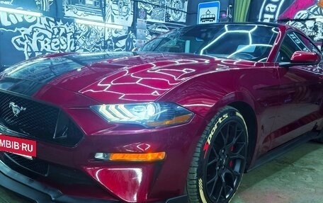 Ford Mustang VI рестайлинг, 2018 год, 3 590 000 рублей, 2 фотография