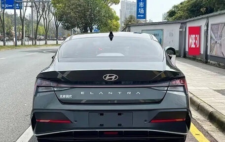 Hyundai Elantra, 2023 год, 1 590 000 рублей, 5 фотография