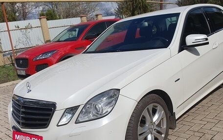 Mercedes-Benz E-Класс, 2011 год, 1 450 000 рублей, 4 фотография