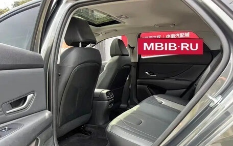 Hyundai Elantra, 2023 год, 1 590 000 рублей, 8 фотография