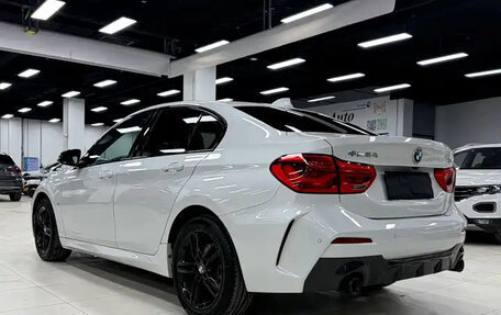 BMW 1 серия, 2022 год, 1 800 000 рублей, 6 фотография