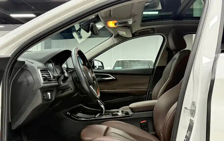 BMW 1 серия, 2022 год, 1 800 000 рублей, 9 фотография