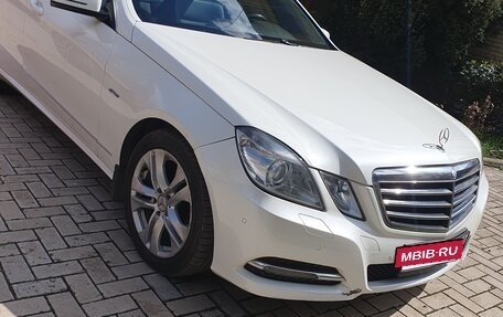 Mercedes-Benz E-Класс, 2011 год, 1 450 000 рублей, 5 фотография