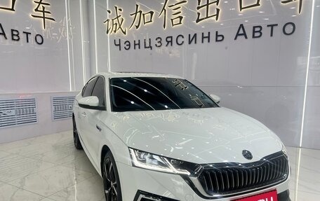 Skoda Octavia IV, 2023 год, 2 100 000 рублей, 3 фотография