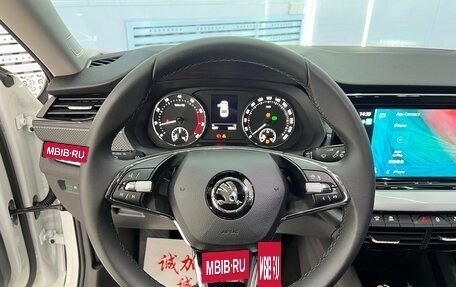 Skoda Octavia IV, 2023 год, 2 100 000 рублей, 11 фотография