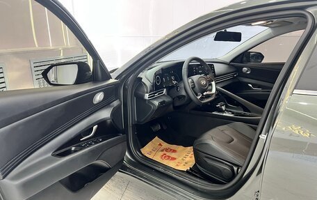 Hyundai Elantra, 2024 год, 1 550 000 рублей, 5 фотография