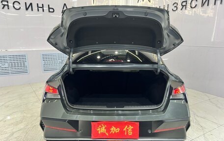 Hyundai Elantra, 2024 год, 1 550 000 рублей, 15 фотография