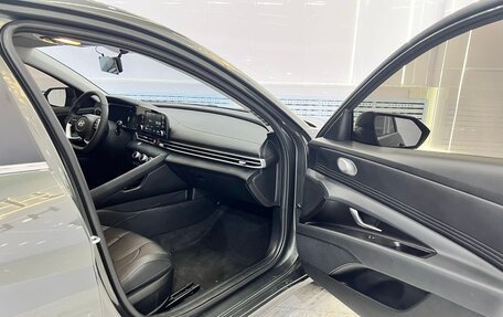 Hyundai Elantra, 2024 год, 1 550 000 рублей, 16 фотография