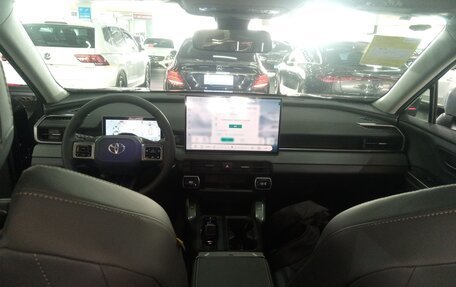 Toyota RAV4, 2026 год, 4 555 707 рублей, 9 фотография