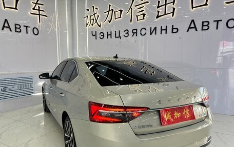 Skoda Superb III рестайлинг, 2022 год, 2 150 000 рублей, 5 фотография