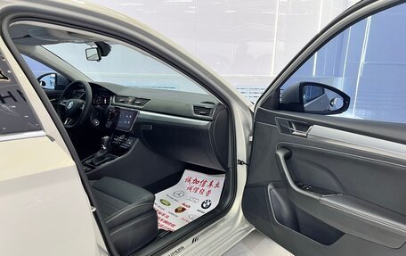 Skoda Superb III рестайлинг, 2022 год, 2 150 000 рублей, 19 фотография