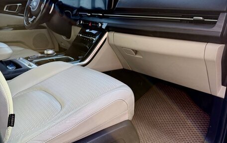 KIA Carnival, 2021 год, 3 200 000 рублей, 17 фотография