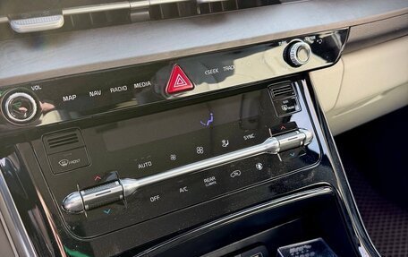 KIA Carnival, 2021 год, 3 200 000 рублей, 26 фотография