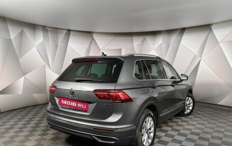 Volkswagen Tiguan II, 2021 год, 3 495 000 рублей, 2 фотография