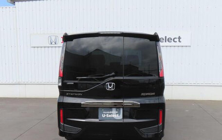 Honda Stepwgn, 2022 год, 1 960 000 рублей, 6 фотография