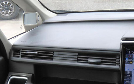 Honda Stepwgn, 2022 год, 1 960 000 рублей, 14 фотография