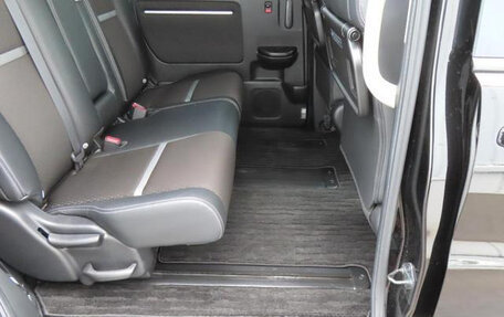 Honda Stepwgn, 2022 год, 1 960 000 рублей, 21 фотография