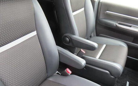 Honda Stepwgn, 2022 год, 1 960 000 рублей, 25 фотография