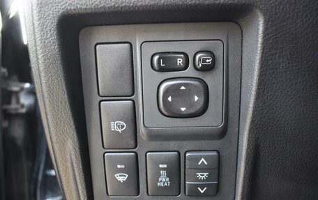 Toyota Land Cruiser Prado 150 рестайлинг 2, 2015 год, 3 355 000 рублей, 15 фотография