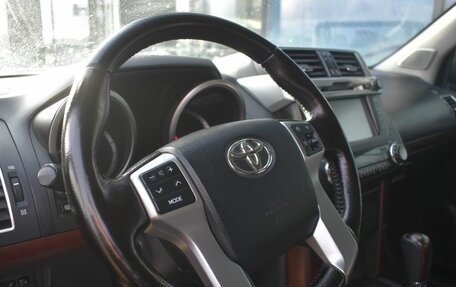 Toyota Land Cruiser Prado 150 рестайлинг 2, 2015 год, 3 355 000 рублей, 16 фотография