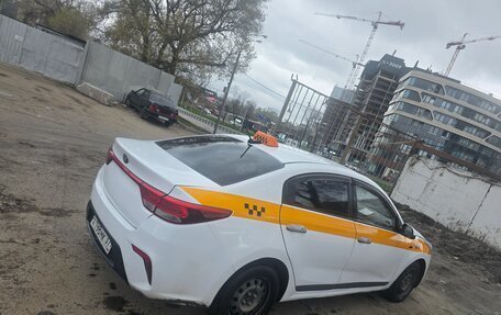 KIA Rio IV, 2017 год, 600 000 рублей, 4 фотография
