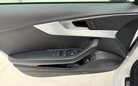 Audi A4, 2022 год, 3 089 800 рублей, 14 фотография