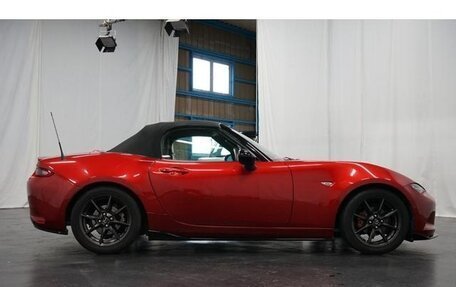 Mazda Roadster IV (ND), 2017 год, 1 300 000 рублей, 10 фотография