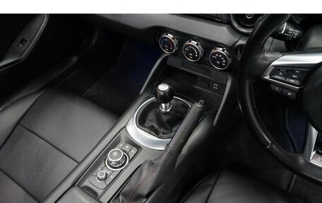 Mazda Roadster IV (ND), 2017 год, 1 300 000 рублей, 16 фотография