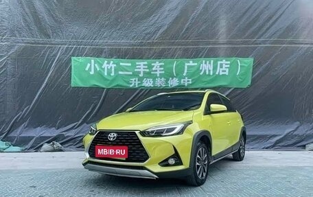 Toyota Yaris XP150 рестайлинг, 2022 год, 1 220 000 рублей, 1 фотография