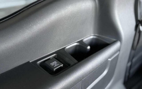 Honda Stepwgn, 2022 год, 1 950 000 рублей, 20 фотография